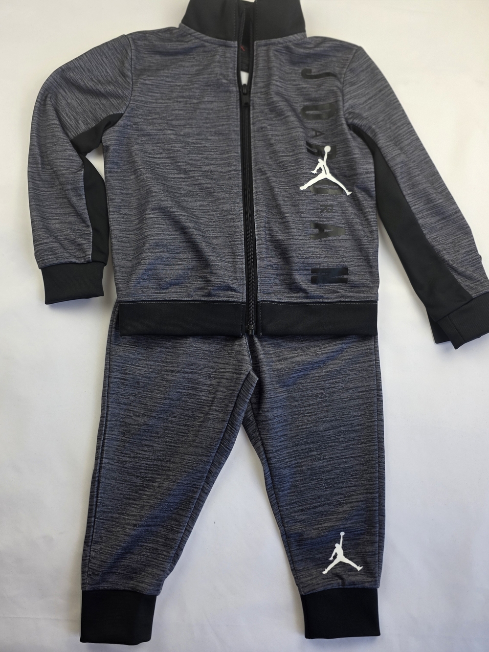Jordan Toddler Boys 2PC Sweatsuit Set Zip Hoodie & Joggers 2T NWT